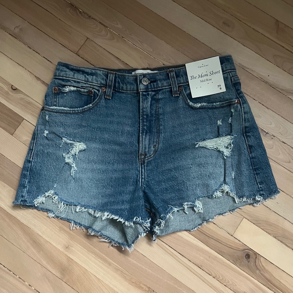 BNWT Abercrombie & Fitch Curve Love Mom Denim Shorts